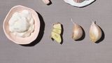 Yoghurt +Knoblauch gegen Übelkeit