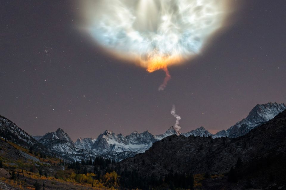 SpaceX-Raketenabgasfahne, Sierra Nevada, Kalifornien, USA