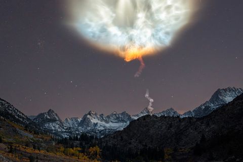 SpaceX-Raketenabgasfahne, Sierra Nevada, Kalifornien, USA