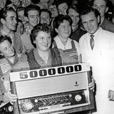 Max Grundig bietet 1946 Radio-Bausätze an