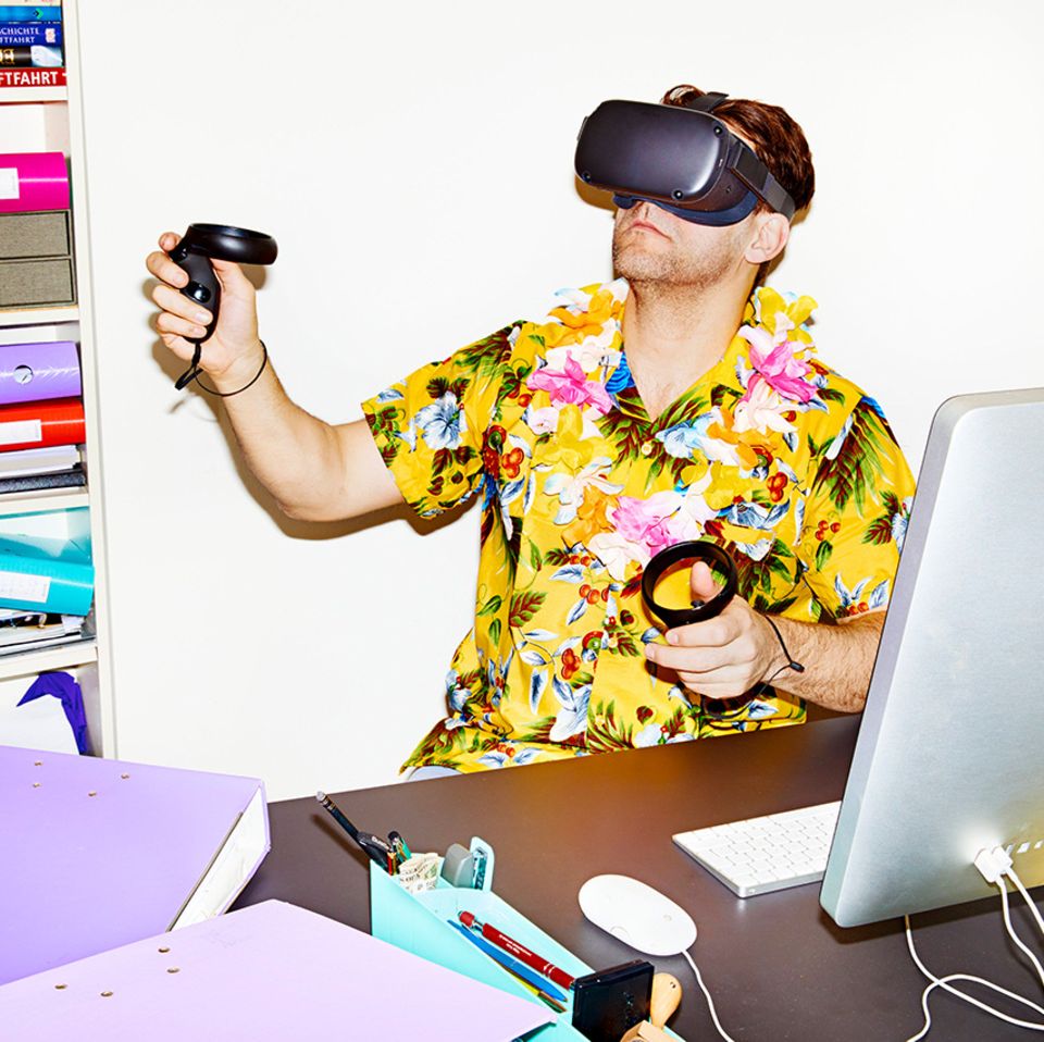 Selbstversuch: VR-Apps versprechen Erholung an virtuellen Zielen. Perfekt für den urlaubsreifen Autor. Doch erst muss er lernen, wie man einen Fuß vor den anderen setzt