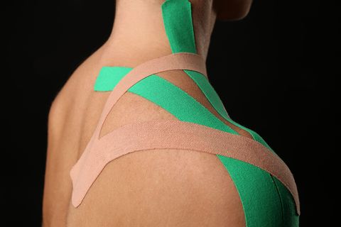 Schulterprobleme: Viele Menschen plagen Schmerzen und Verspannungen im Schulterbereich - welche Therapiemaßnahmen sinnvoll sind und wie sich die Probleme vermeiden lassen, erklärt Prof. Dr. Andreas Niemeier