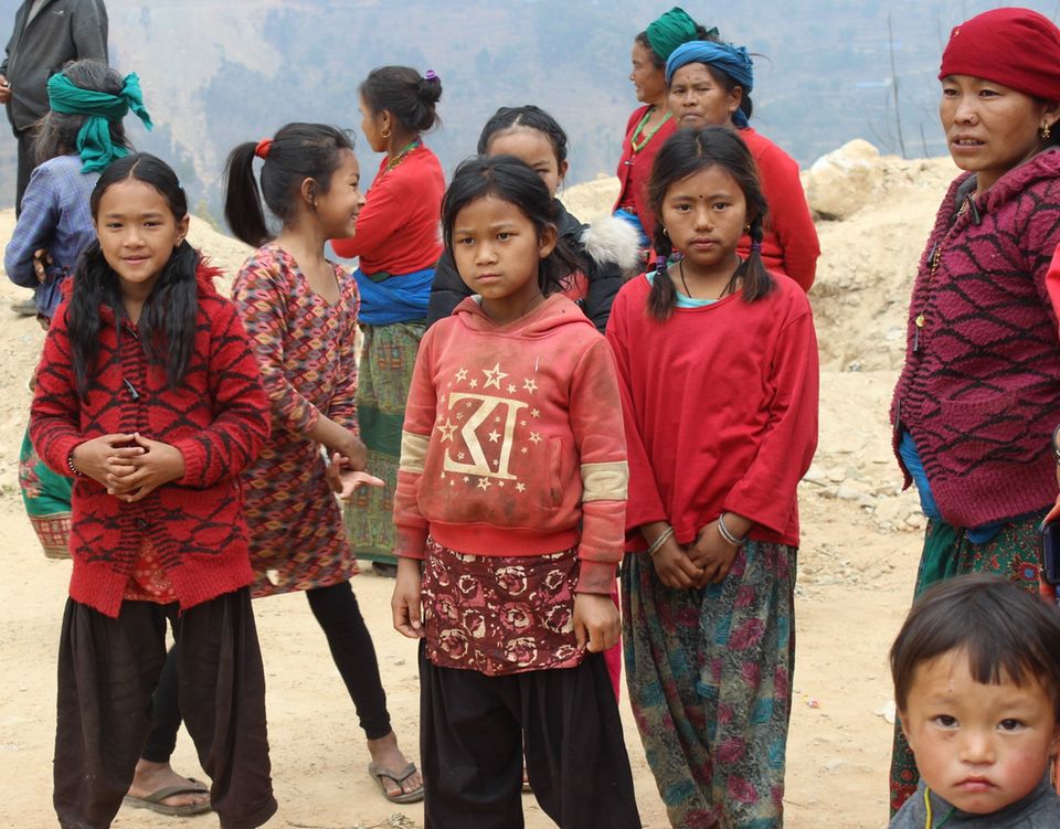 Nepal: Das Projekt bringt auch neue Perspektiven für das Leben und den Schulunterricht der Kinder Das Projekt bringt auch neue Perspektiven für das Leben und den Schulunterricht der Kinder