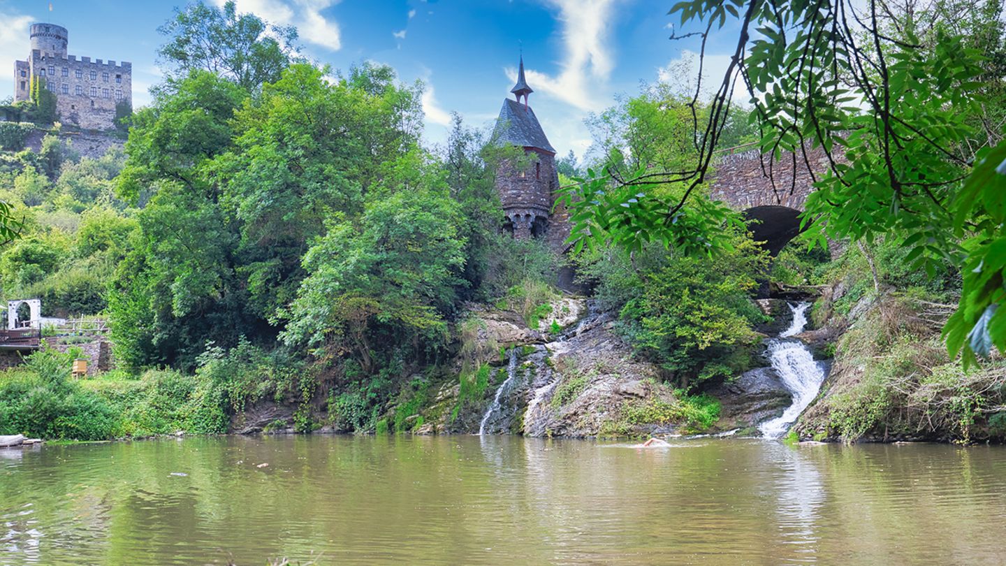 Pillig / Elzbach-Wasserfall Wild Swimming Deutschland