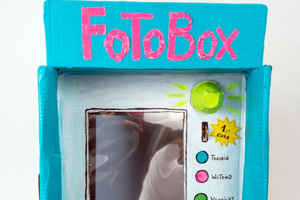 Anleitung: Fotobox aus Pappkarton