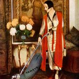 Frau mit Staubsauger