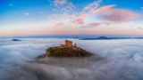 Der Trifels im Morgenlicht