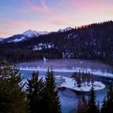 Winterabend am Caumasee