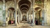 Collapsing Arches