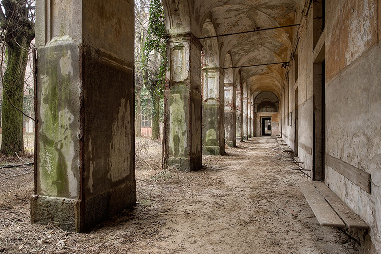 Corridor of Thoughts