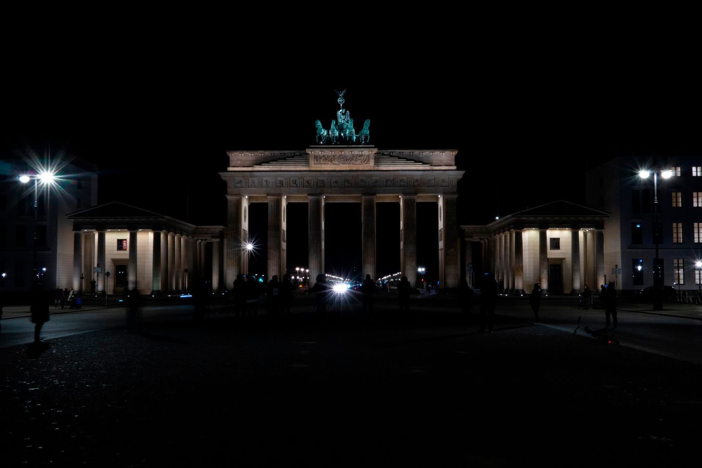 Am Samstagabend sollen auf der ganzen Welt die Lichter ausgehen - auch die des Brandenburger Tors