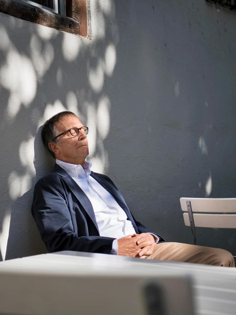 Mittags hat der Körper in ein biologisches Tief. Dagegen hilft: ein Schlaf von maximal 30 Minuten