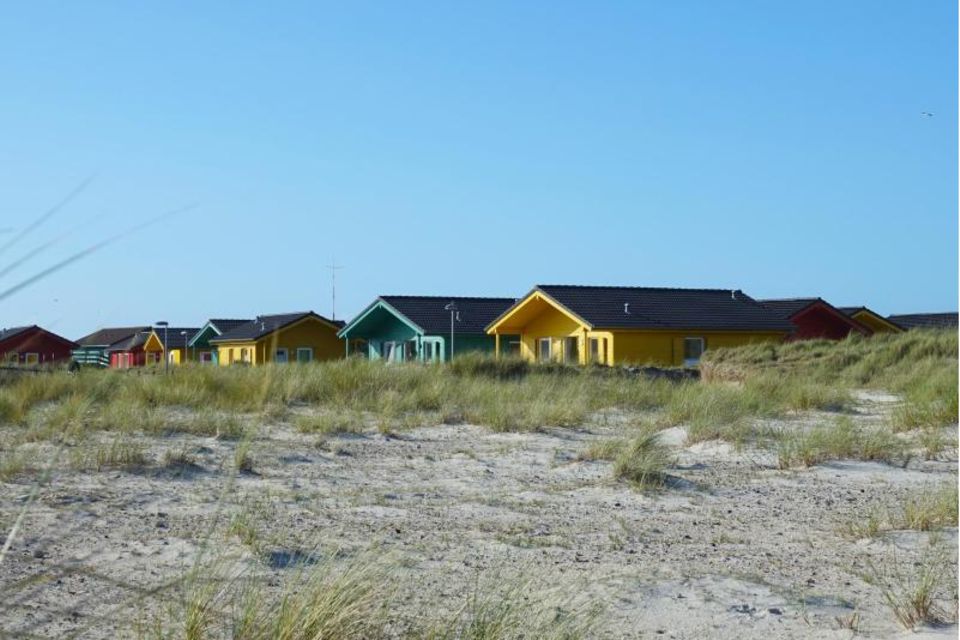 Ferienbungalows auf der Helgoländer Düne Ferienbungalows auf der Helgoländer Düne
