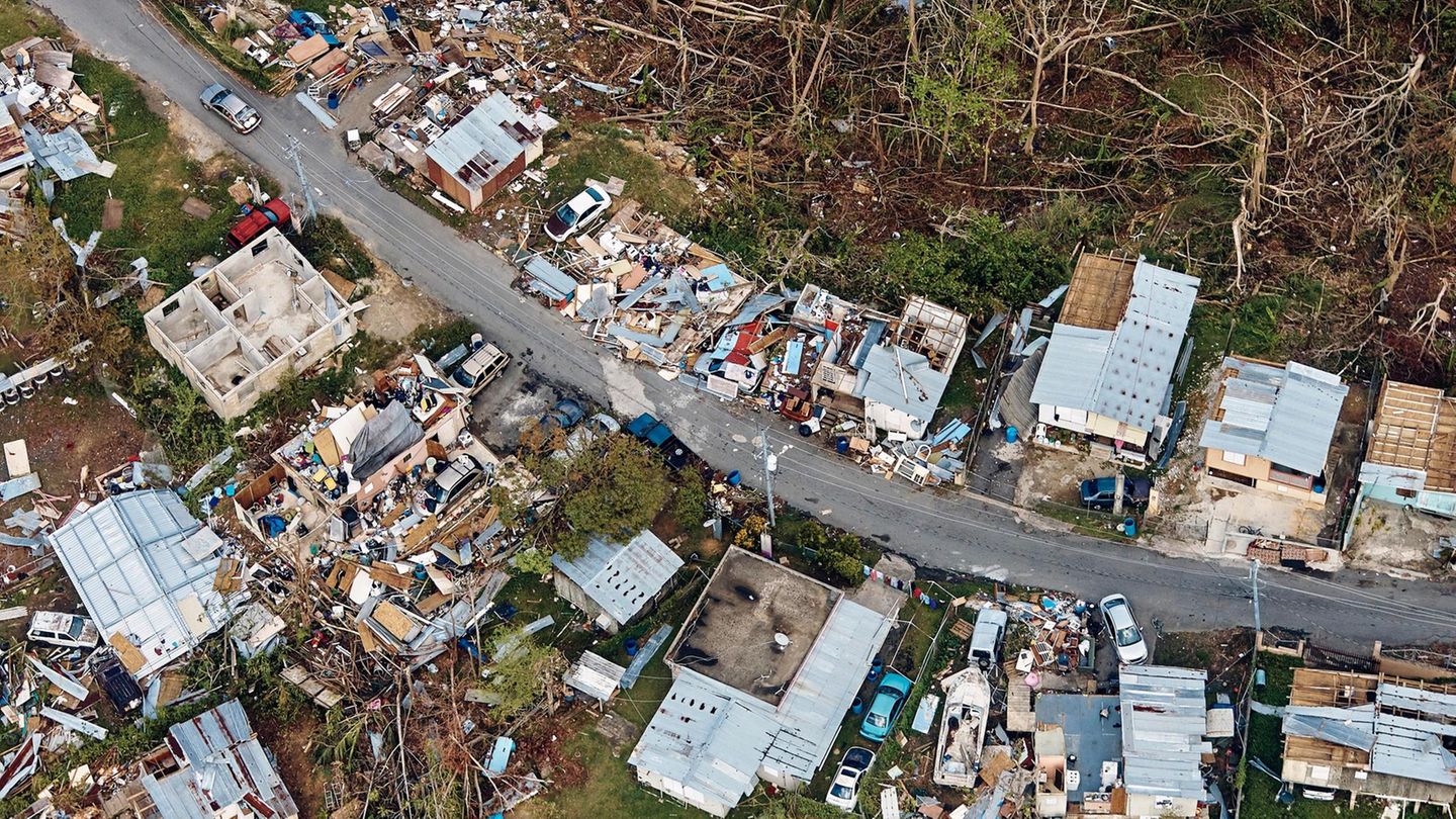 Katastrophale Saison: Im Jahr 2017 richten "Irma" und neun weitere Stürme Schäden in Milliardenhöhe an (hier "Maria" in Puerto Rico)