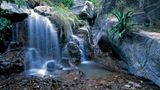 Wasserfall tierf im Copper Canyon
