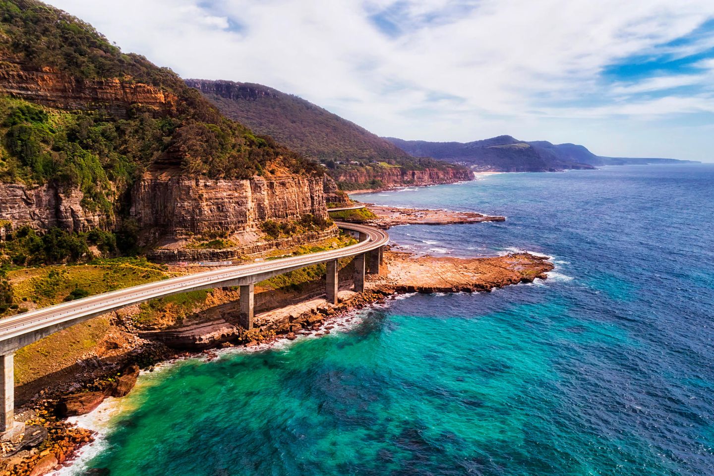 Auf dem Grand Pacific Drive die Südküste erkunden Grand Pacific Drive Route in Australien
