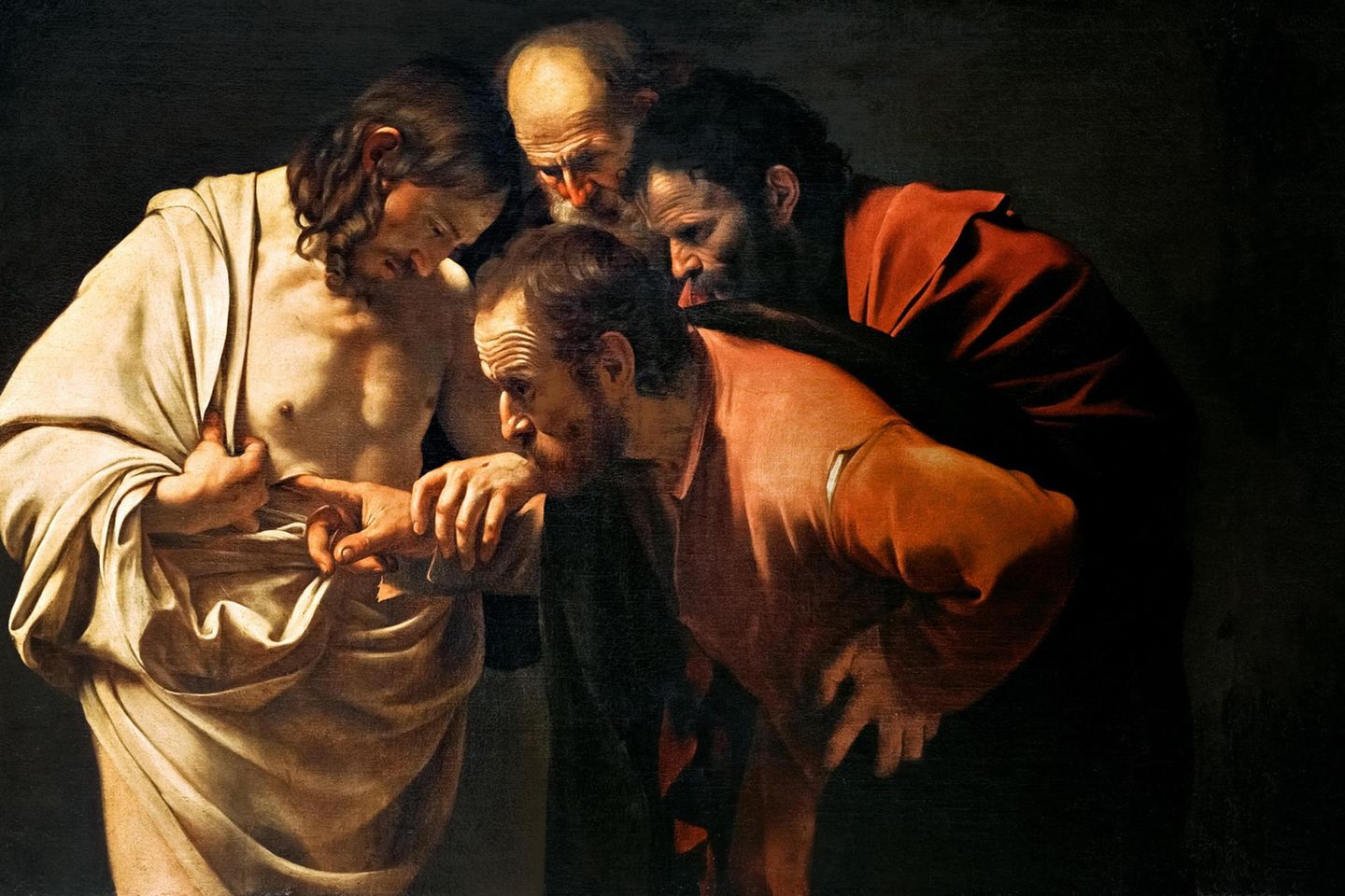 Der italienische Barockkünstler Caravaggio, von dem alle Abbildungen in diesem Beitrag stammen, malt zahlreiche Szenen aus Jesu Leben und Tod. In diesem Gemälde zeigt er die Skepsis eines Jüngers, der die Wunden des angeblich Auf­erstandenen untersucht (»Der ungläubige Thomas«, um 1603)