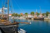 Schiffe im Hafen von Neustadt Holstein