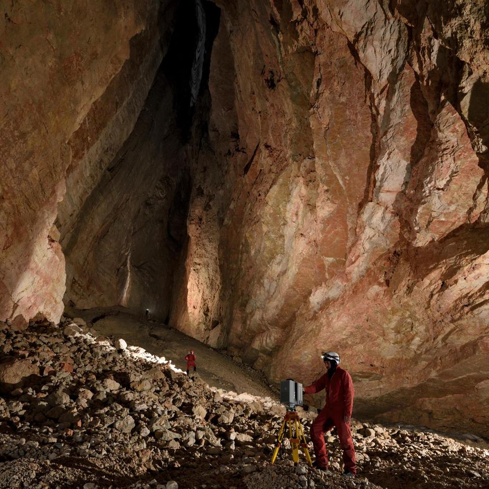 After negotiating a deep pit and passing through a giant ice cork in the entrance series of El Cenote (cave) in the Italian Dolomites, we descended into a large cathedral-shaped chamber at the bottom. We set to work building up a 3D laser scan of the sp...