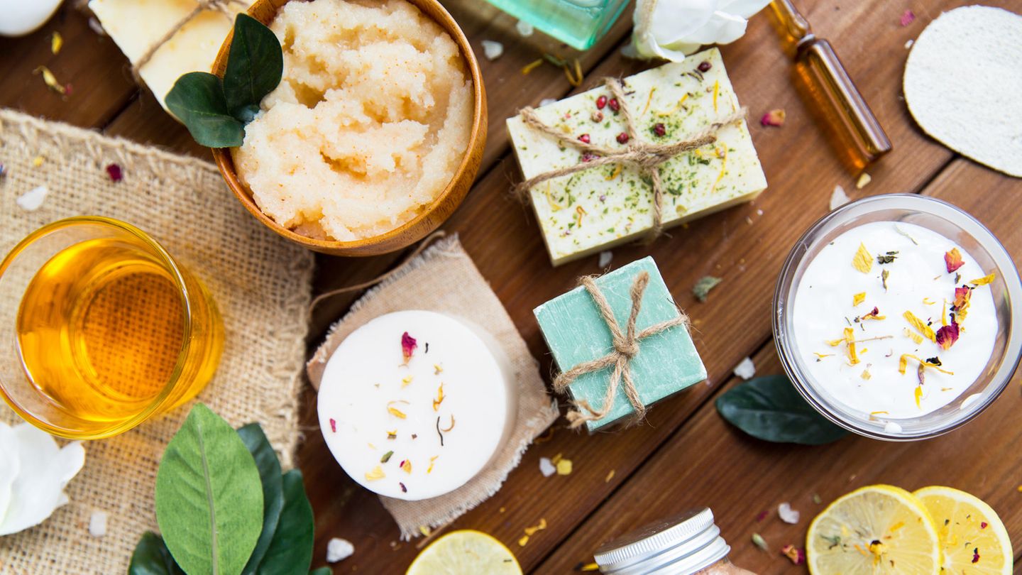Selbst gemachte Seife und andere Naturkosmetik-Produkte