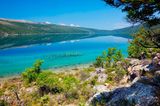 Vrana See bei blaumen Himmel auf der Insel Cres