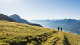 Wanderer in der Region Nassfeld-Pressegger See