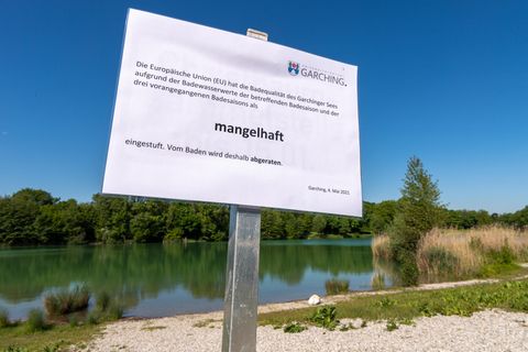 Der Garchinger See in Bayern gehört zu den elf Seen, die mit "mangelhaft" bewertet wurden