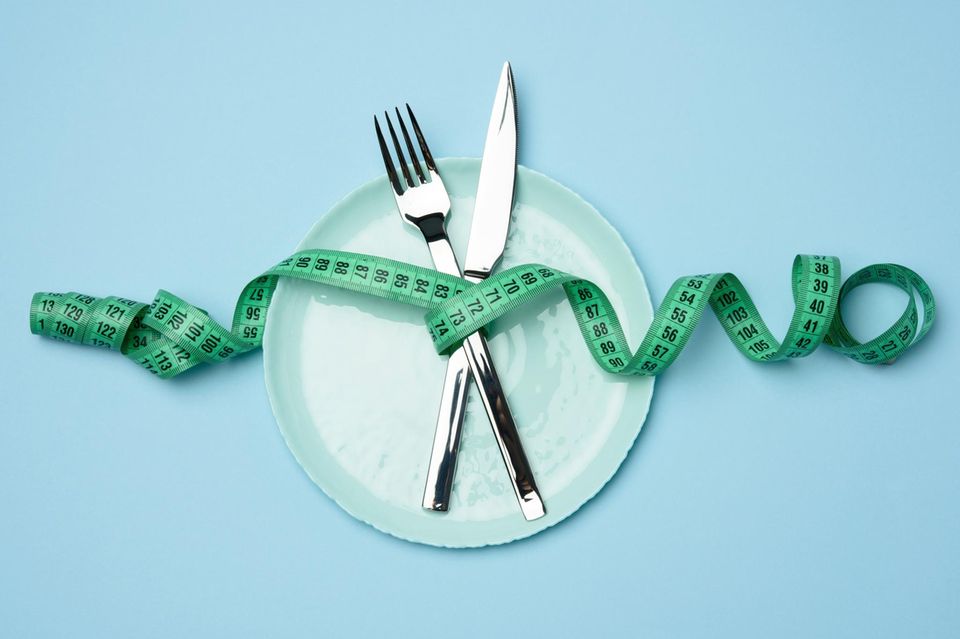 Mit den richtigen Ernährungsregeln können wir effektiv Gewicht reduzieren, ohne zu hungern  1.2889