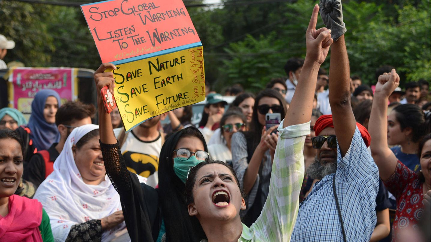 "Fridays for Future" in Pakistan: "Schule schwänzen macht hier keinen Sinn"