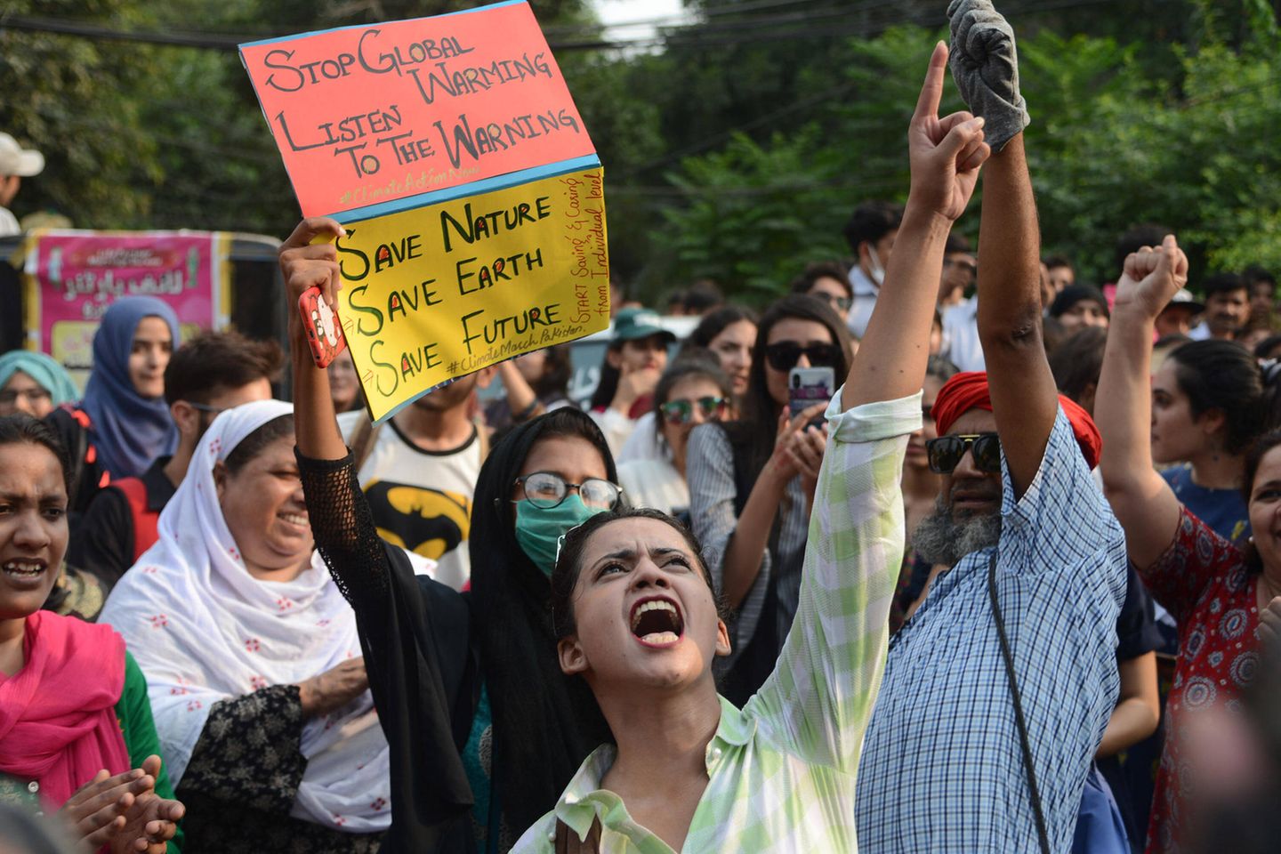 "Fridays for Future" in Pakistan: "Schule schwänzen macht hier keinen Sinn"