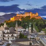 Salzburgs Altstadt mit Blick auf die Hohensalzburg
