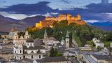 Salzburgs Altstadt mit Blick auf die Hohensalzburg