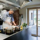 Wolfgang Mätzler beim Kochen