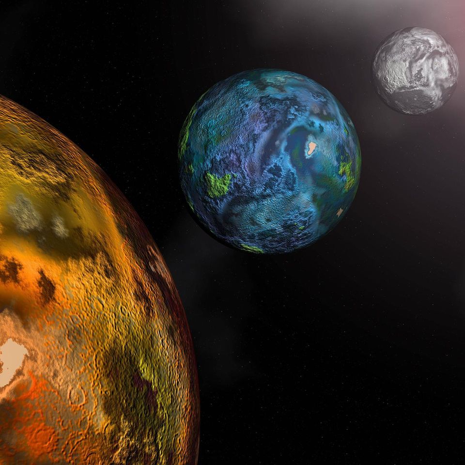 Illustration der Planeten Mars, Erde und Mond im Sonnensystem