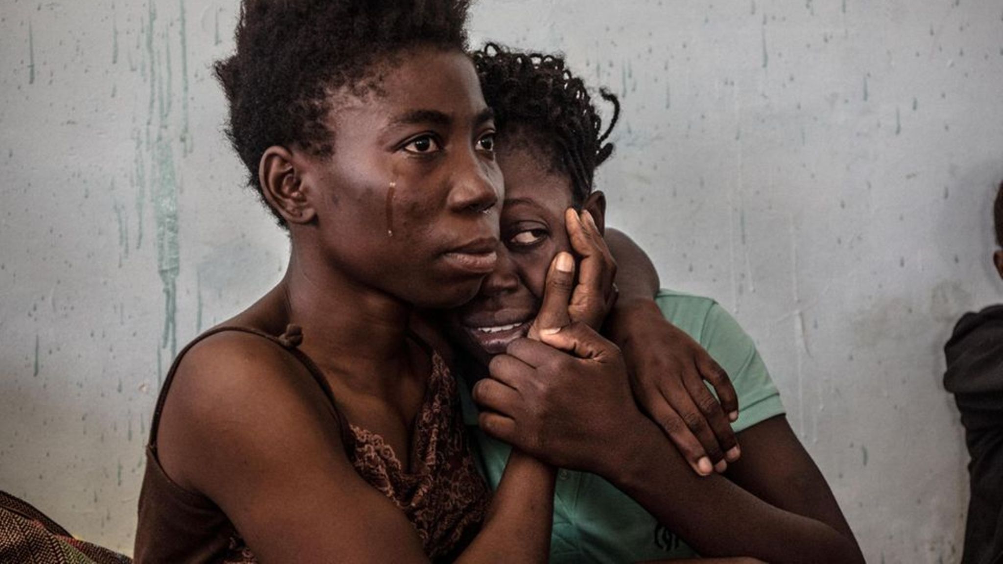 Empathie: Die Fähigkeit zu fühlen, was andere empfinden, bestimmt viele unserer Entscheidungen. Und sie verschafft dem Menschen enorme Vorteile: Sie ist die Basis für Zusammenhalt und Kooperation