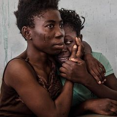 Empathie: Die Fähigkeit zu fühlen, was andere empfinden, bestimmt viele unserer Entscheidungen. Und sie verschafft dem Menschen enorme Vorteile: Sie ist die Basis für Zusammenhalt und Kooperation