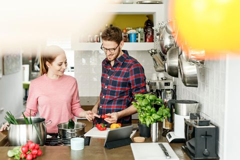 Gewicht zu reduzieren, fordert Männer und Frauen unterschiedlich heraus