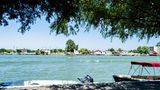Sulina liegt direkt am Sulina-Delta, also der Mündung des Flusses Sulina in die Donau