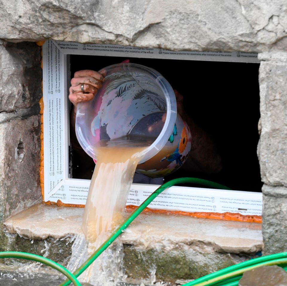 Um jeden Preis zu verhindern, dass Wasser in ein Haus eindringt, kann bei Hochwasser zum Problem werden