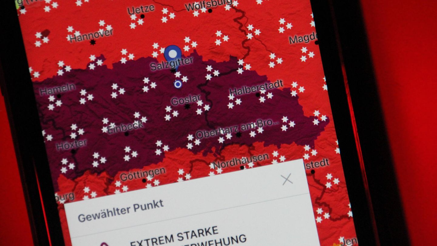 Unwetterwarnung für Norddeutschland auf dem Smartphone
