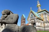 Russische Kapelle, Hochzeitsturm und eine Statur auf der Mathildenhöhe in Darmstadt