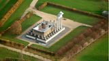 Luftbid eines Tempels im Archäologischen Park in Xanten