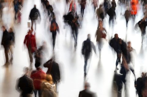 Können wir eine Situation und ihre Dynamik nicht klar einschätzen, fühlen wir uns unsicher. Das bedeutet Stress für den ganzen Organismus