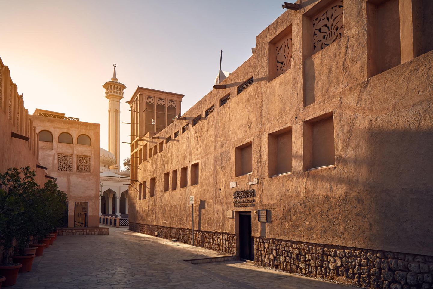 Abendstimmung im Bastakia Quarter im historischen Viertel Al Fahidi in Dubai