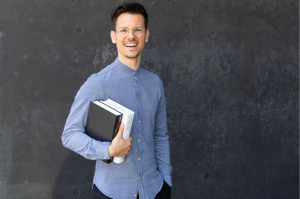 Vegan first: Der gelernte Koch Niko Rittenau ist Ernährungswissenschaftler, Buchautor, Hochschuldozent, Seminarleiter und Speaker