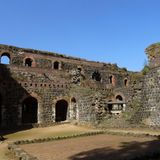 Blick auf dei Ruine der Kaiserpfalz in Düsseldorf