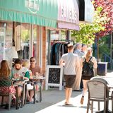 Cleveland Ave in Squamisch an einem Sommertag