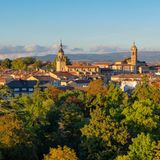 Zentrum von Vitoria-Gasteiz bei Sonnenuntergang, Baskenland, Spanien