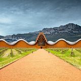 Weinpalast von Ysios in Laguardia im Baskenland