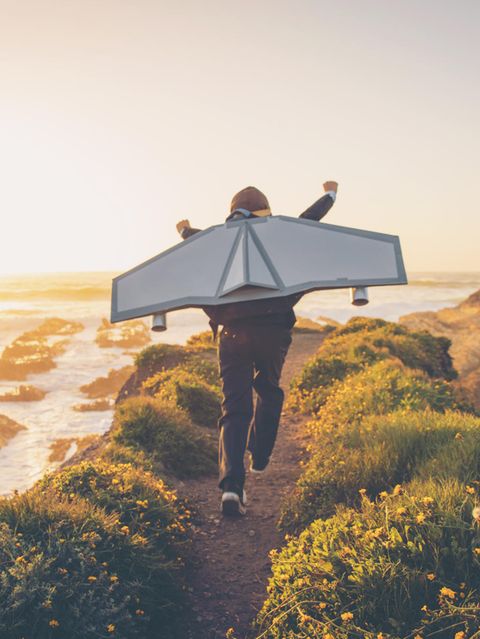 Wem es gelingt, alte, ihn behindernde seelische Programme und Denkmuster abzustreifen, der bricht nicht selten in ein neues und glücklicheres Leben auf 